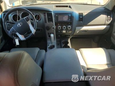 Zdjęcie 8 z 12 samochodu: 2014 TOYOTA SEQUOIA LIMITED VIN:5TDKY5G15ES052953 - miniatura