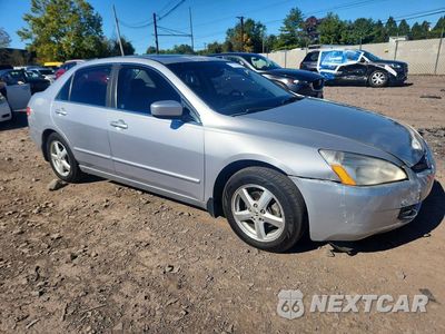 Czwarte zdjęcie samochodu z boku: 2004 HONDA ACCORD EX VIN:1HGCM56854A072017 - miniatura