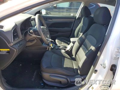 Zdjęcie 7 z 13 samochodu: 2018 HYUNDAI ELANTRA SEL VIN:5NPD84LF5JH220143 - miniatura
