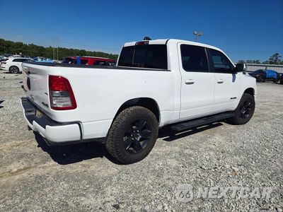 Trzecie zdjęcie samochodu z tyłu: 2020 RAM 1500 BIG HORN/LONE STAR VIN:1C6SRFFT1LN185063 - miniatura