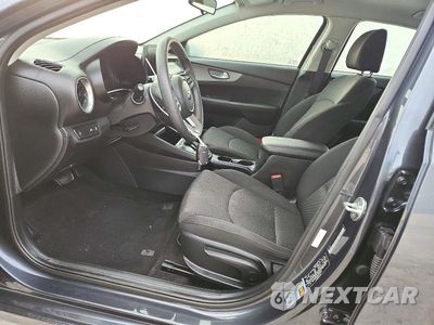 Zdjęcie 7 z 12 samochodu: 2019 KIA FORTE LXS VIN:3KPF24AD5KE070181 - miniatura