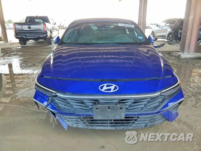 Piąte zdjęcie samochodu w środku: 2024 HYUNDAI ELANTRA SE VIN:KMHLL4DGXRU851937 - miniatura
