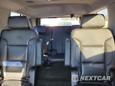 Zdjęcie 10 z 13 samochodu: 2019 CHEVROLET TAHOE K1500 LT VIN:1GNSKBKC5KR101014 - miniatura
