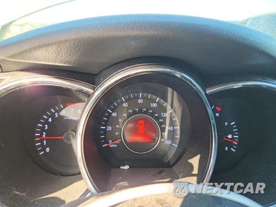 Zdjęcie 9 z 12 samochodu: 2013 KIA OPTIMA LX VIN:KNAGM4A76D5431227 - miniatura