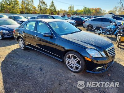 Czwarte zdjęcie samochodu z boku: 2011 MERCEDES-BENZ E 350 4MATIC VIN:WDDHF8HB4BA308412 - miniatura
