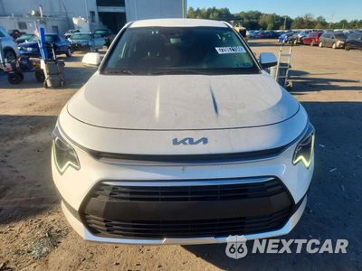 Piąte zdjęcie samochodu w środku: 2026 KIA NIRO LX VIN:KNDCP3LE4T5320463 - miniatura
