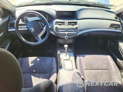Zdjęcie 8 z 12 samochodu: 2012 HONDA ACCORD LX VIN:1HGCP2F33CA222344 - miniatura