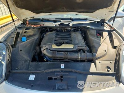 Zdjęcie 12 z 13 samochodu: 2018 PORSCHE CAYENNE VIN:WP1AA2A29JKA02475 - miniatura