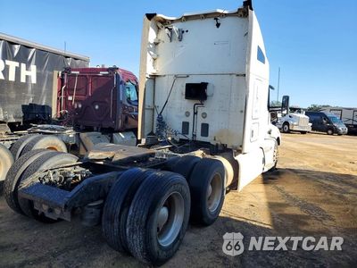 Trzecie zdjęcie samochodu z tyłu: 2021 KENWORTH CONSTRUCTION T680 VIN:1XKYDP9X8MJ439385 - miniatura