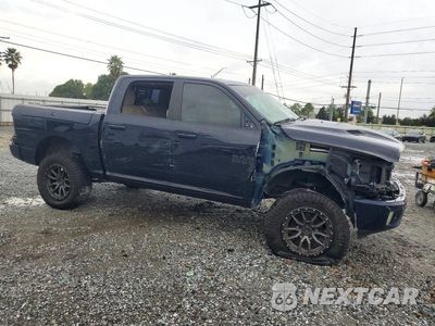 Czwarte zdjęcie samochodu z boku: 2018 RAM 1500 LONGHORN VIN:1C6RR7PT9JS194353 - miniatura