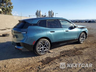 Trzecie zdjęcie samochodu z tyłu: 2025 BMW IX XDRIVE50 VIN:WB523CF06SCT63179 - miniatura