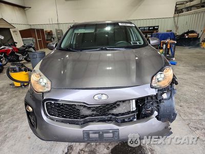 Piąte zdjęcie samochodu w środku: 2018 KIA SPORTAGE LX VIN:KNDPMCAC3J7394650 - miniatura