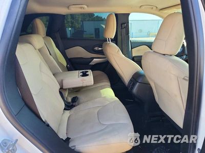 Zdjęcie 11 z 13 samochodu: 2017 JEEP CHEROKEE LATITUDE VIN:1C4PJLCB0HW613982 - miniatura