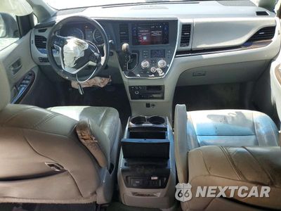 Zdjęcie 8 z 14 samochodu: 2015 TOYOTA SIENNA XLE PREMIUM 8-PASSENGER VIN:5TDYK3DC0FS661083 - miniatura