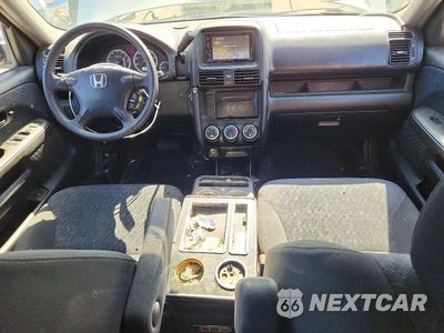 Zdjęcie 8 z 13 samochodu: 2006 HONDA CR-V LX VIN:JHLRD68536C018405 - miniatura