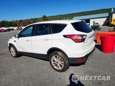 Drugie zdjęcie samochodu z przodu: 2017 FORD ESCAPE SE VIN:1FMCU9GD4HUB71347 - miniatura