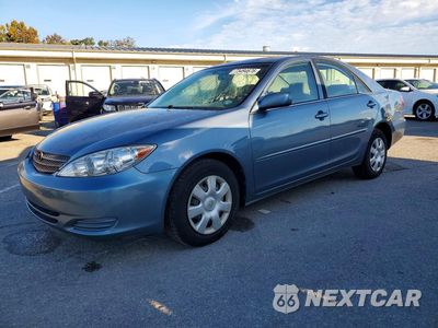 2004 TOYOTA CAMRY LE 4T1BE32KX4U851212 - główne zdjęcie licytacji z USA - miniatura