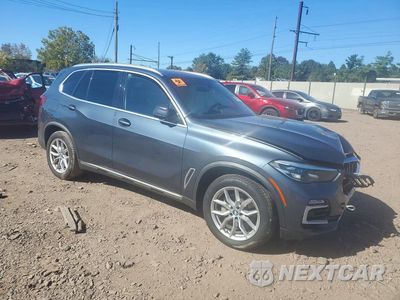 Czwarte zdjęcie samochodu z boku: 2019 BMW X5 XDRIVE40I VIN:5UXCR6C51KLK82856 - miniatura