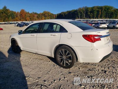 Drugie zdjęcie samochodu z przodu: 2011 CHRYSLER 200 VIN:1C3BC8FG0BN612356 - miniatura