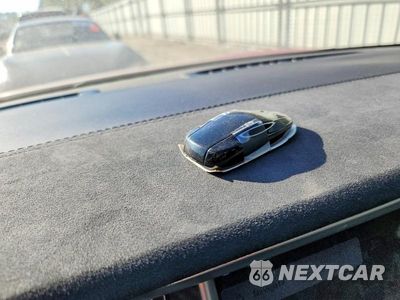 Zdjęcie 12 z 13 samochodu: 2015 TESLA MODEL S VIN:5YJSA1E4XFF113987 - miniatura