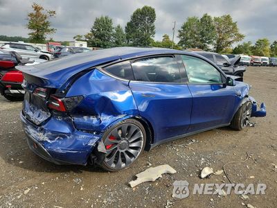 Trzecie zdjęcie samochodu z tyłu: 2024 TESLA MODEL Y VIN:7SAYGDEF6RF023660 - miniatura