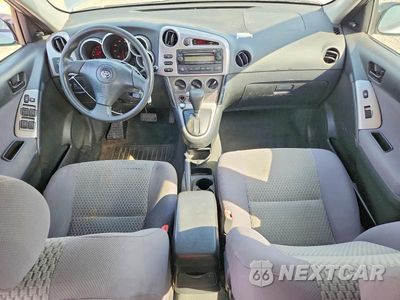 Zdjęcie 8 z 12 samochodu: 2006 TOYOTA MATRIX BASE VIN:2T1KR32E26C558035 - miniatura