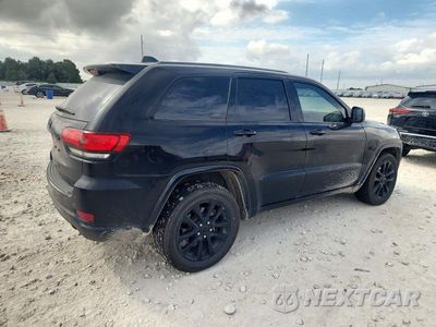 Trzecie zdjęcie samochodu z tyłu: 2018 JEEP GRAND CHEROKEE LAREDO VIN:1C4RJFAGXJC123758 - miniatura
