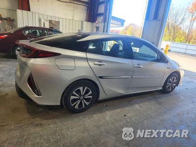 Trzecie zdjęcie samochodu z tyłu: 2017 TOYOTA PRIUS PRIME PLUS VIN:JTDKARFP3H3061898 - miniatura