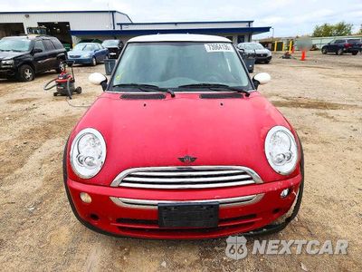 Piąte zdjęcie samochodu w środku: 2006 MINI COOPER VIN:WMWRC335X6TK72194 - miniatura