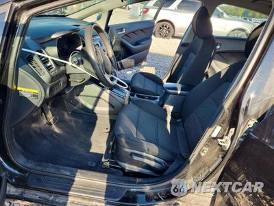 Zdjęcie 7 z 12 samochodu: 2017 KIA FORTE LX VIN:3KPFK4A79HE078285 - miniatura