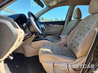 Zdjęcie 7 z 13 samochodu: 2016 NISSAN ROGUE S VIN:5N1AT2MT1GC774340 - miniatura