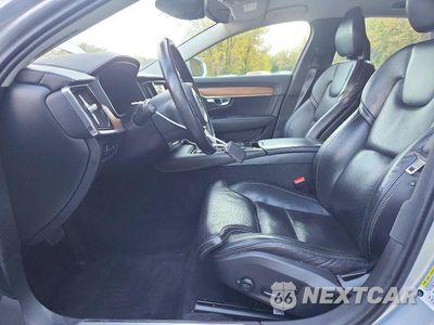 Zdjęcie 7 z 12 samochodu: 2018 VOLVO S90 T8 INSCRIPTION VIN:LVYBC0AL4JP027518 - miniatura
