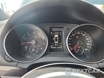 Zdjęcie 9 z 12 samochodu: 2010 VOLKSWAGEN GTI VIN:WVWHD7AJ8AW283978 - miniatura