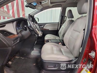 Zdjęcie 7 z 14 samochodu: 2017 TOYOTA SIENNA LIMITED PREMIUM 7-PASSENGER VIN:5TDDZ3DC2HS166770 - miniatura