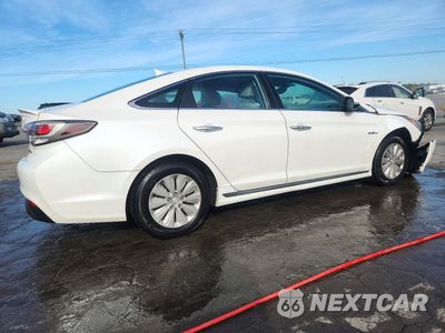 Trzecie zdjęcie samochodu z tyłu: 2016 HYUNDAI SONATA HYBRID SE VIN:KMHE24L17GA033413 - miniatura