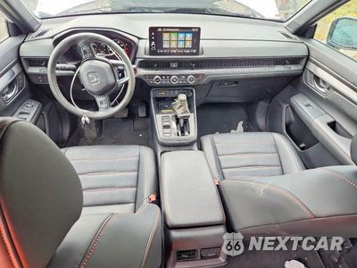 Zdjęcie 8 z 13 samochodu: 2025 HONDA CR-V SPORT-L VIN:5J6RS6H86SL000174 - miniatura