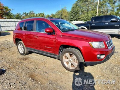 Czwarte zdjęcie samochodu z boku: 2014 JEEP COMPASS LATITUDE VIN:1C4NJDEB1ED734439 - miniatura