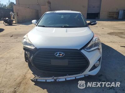 Piąte zdjęcie samochodu w środku: 2016 HYUNDAI VELOSTER TURBO VIN:KMHTC6AE2GU300459 - miniatura
