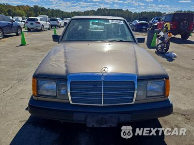 Piąte zdjęcie samochodu w środku: 1989 MERCEDES-BENZ 260 260E VIN:WDBEA26D6KA864233 - miniatura