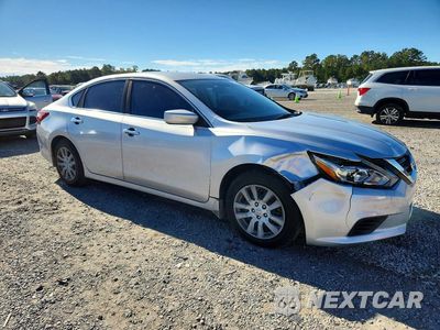 Czwarte zdjęcie samochodu z boku: 2018 NISSAN ALTIMA 2.5 S VIN:1N4AL3APXJC264955 - miniatura