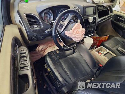 Zdjęcie 8 z 13 samochodu: 2014 CHRYSLER TOWN & COUNTRY TOURING VIN:2C4RC1BGXER381612 - miniatura