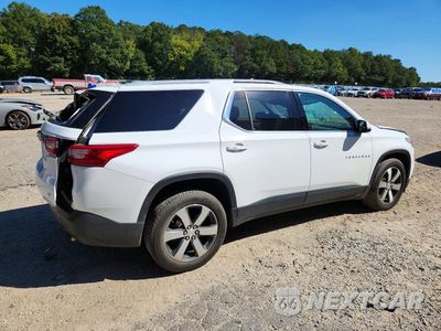 Trzecie zdjęcie samochodu z tyłu: 2018 CHEVROLET TRAVERSE LT VIN:1GNERHKW6JJ172418 - miniatura