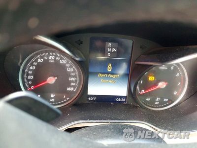 Zdjęcie 9 z 12 samochodu: 2016 MERCEDES-BENZ C 300 4MATIC VIN:55SWF4KB9GU155378 - miniatura