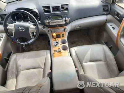 Zdjęcie 8 z 12 samochodu: 2008 TOYOTA HIGHLANDER HYBRID LIMITED VIN:JTEEW44A982020404 - miniatura
