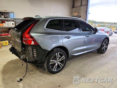 Trzecie zdjęcie samochodu z tyłu: 2020 VOLVO XC60 T6 MOMENTUM VIN:YV4A22RK1L1513932 - miniatura