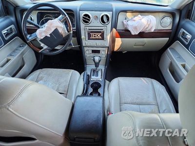 Zdjęcie 8 z 13 samochodu: 2007 LINCOLN MKZ VIN:3LNHM28T27R609324 - miniatura