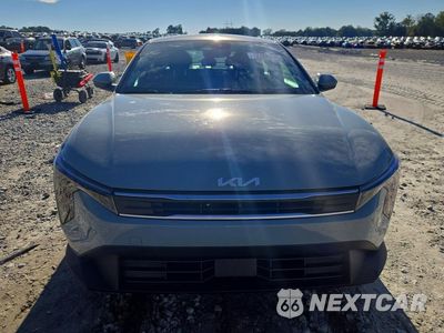 Piąte zdjęcie samochodu w środku: 2026 KIA K4 LXS VIN:3KPFT4DE1TE375552 - miniatura