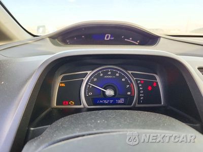 Zdjęcie 9 z 12 samochodu: 2008 HONDA CIVIC EX VIN:2HGFA16888H355050 - miniatura