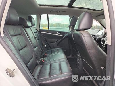 Zdjęcie 11 z 13 samochodu: 2012 VOLKSWAGEN TIGUAN S VIN:WVGBV7AX3CW571087 - miniatura
