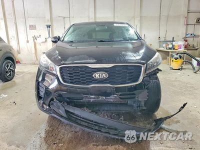 Piąte zdjęcie samochodu w środku: 2019 KIA SORENTO L VIN:5XYPG4A36KG561391 - miniatura
